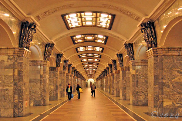 private tour guide st petersburg russia